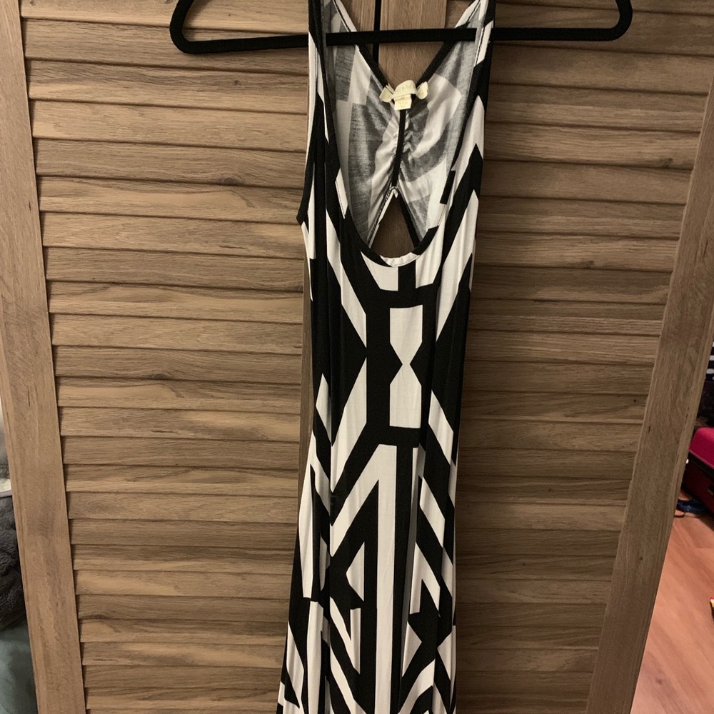 Maxi dress with open back